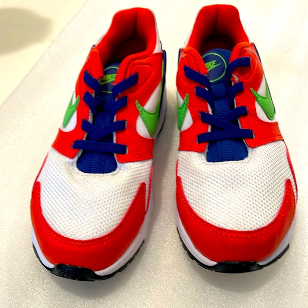 12c Nike